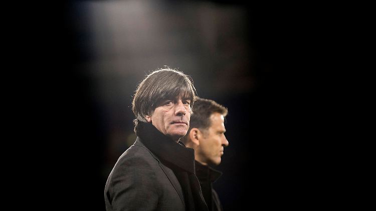 Joachim Löw schweigt, Oliver Bierhoff erklärt: Beim DFB ist die Rollenverteilung in der vergangenen Woche zu klar verteilt, findet Karl-Heinz Rummenigge.