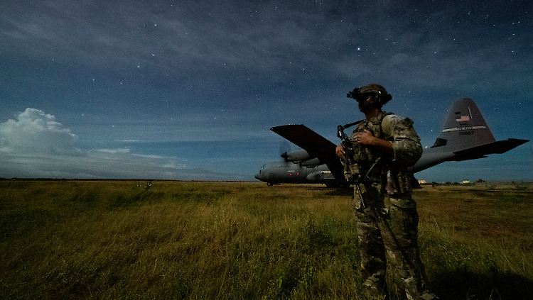 In Somalia sind derzeit vor allem Sondereinheiten zur Terrorismusbekämpfung im Einsatz. Die meisten sollen auf Nachbarländer verteilt werden. 