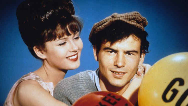 Pamela Tiffin spielte neben dem deutschen Schauspieler Horst Buchholz in der Komödie "Eins, zwei, drei".