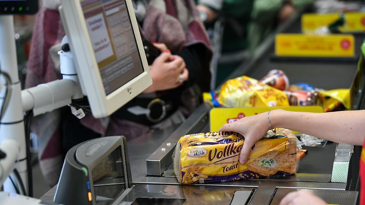 Statt steigender Preise lässt sich seit Jahren eine Disflation beobachten, also abnehmende Inflationsraten. Das könnte sich theoretisch bald ändern. 