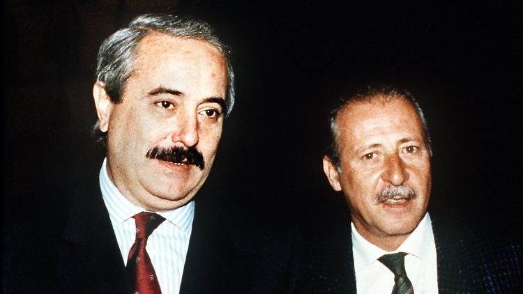 Das Restaurant wirbt mit den Anti-Mafia-Kämpfern Giovanni Falcone und Paolo Borsellino.