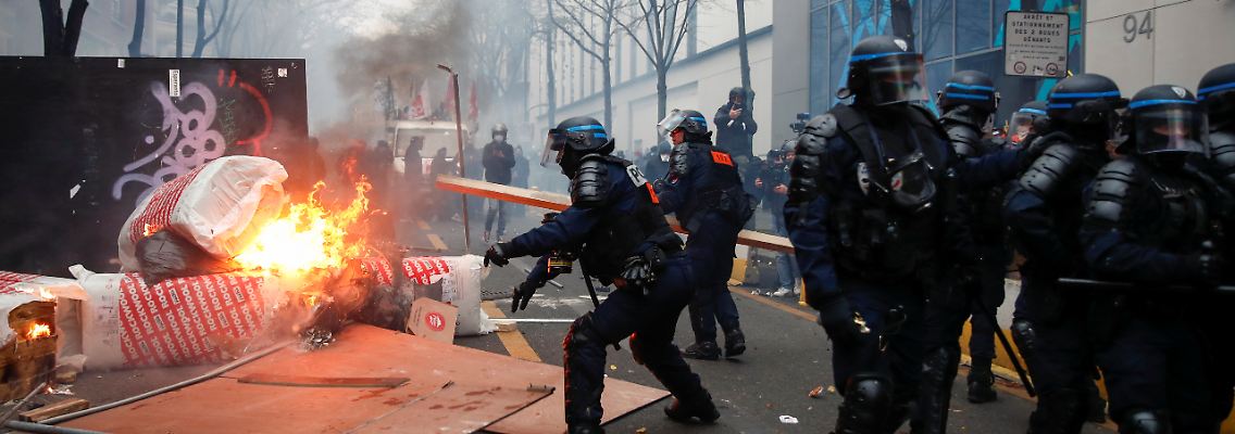 Bei den Protesten gegen Polizeigewalt und ein geplantes Sicherheitsgesetz in Paris kam es erneut zu unschönen Szenen.