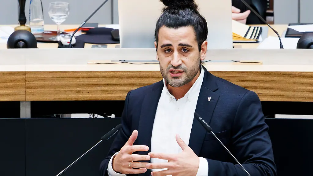 Aus-Sicht-des-SPD-Abgeordneten-Orkan-Oezdemir-brauchen-Projekte-gegen-Antisemitismus-weiterhin-Unterstuetzung