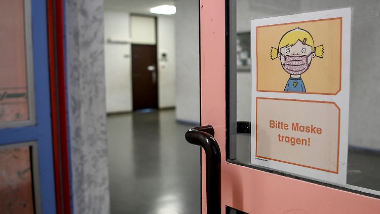 Für viele Lehrer reichen die aktuellen Hygienemaßnahmen nicht aus.