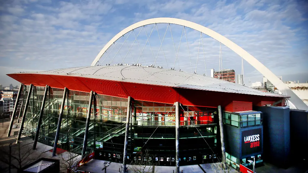 Die-SPD-feiert-bei-der-Lachenden-Koelnarena-in-der-Lanxess-Arena