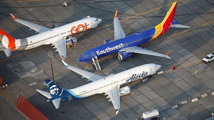 Maschinen von Gol, Southwest und Alaska Airlines - weltweit nutzen Fluggesellschaften die 737-Max-Flugzeuge, die nun nach und nach wieder abheben dürften.