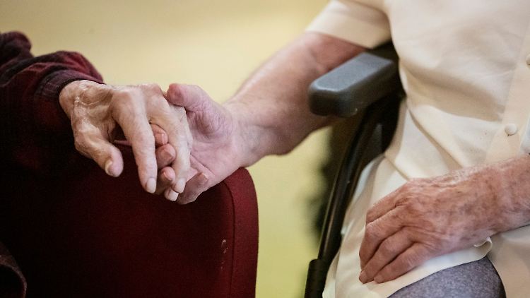Demenzerkrankungen wie Alzheimer sind auf Platz sieben gelistet. Häufigste Todesursache sind seit 20 Jahren Herzkrankheiten.