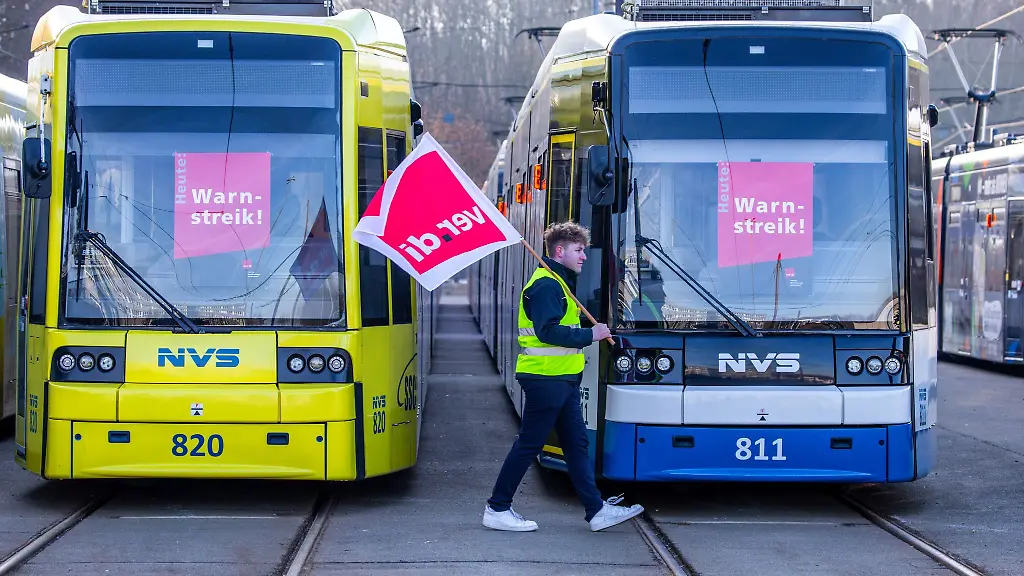 Ausstand-bei-den-Bus-und-Strassenbahnfahrerinnen-und-fahrern
