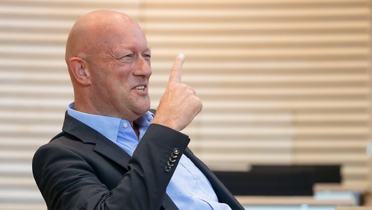 Kurz war er die Nummer 1 im Freistaat - bei der anstehenden Wahl verzichtet er auf diese Position in der eigenen Partei: Thomas Kemmerich.