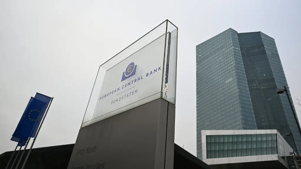 6892dc471c7833e1d75498c7f258d2c3