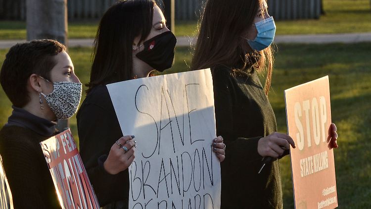 Bis zu seinem Tod setzten sich zahlreiche Aktivisten für das Leben von Brandon Bernard ein.