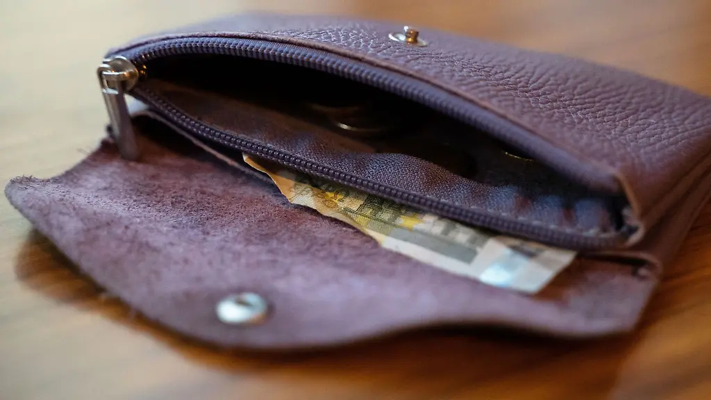 Wer-Zuhause-gepflegt-wird-kann-dafuer-monatlich-131-Euro-extra-bekommen