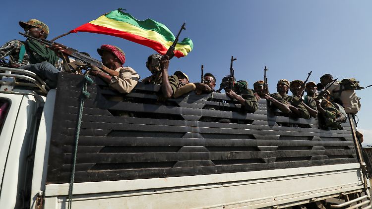 Das äthiopische Militär kämpft gegen die aufständische Volksbefreiungsfront TPLF.