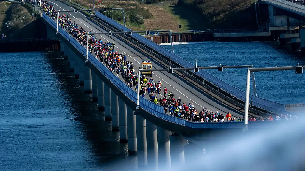 In-Mecklenburg-Vorpommern-betreiben-mehr-als-300-000-Menschen-organisierten-Sport