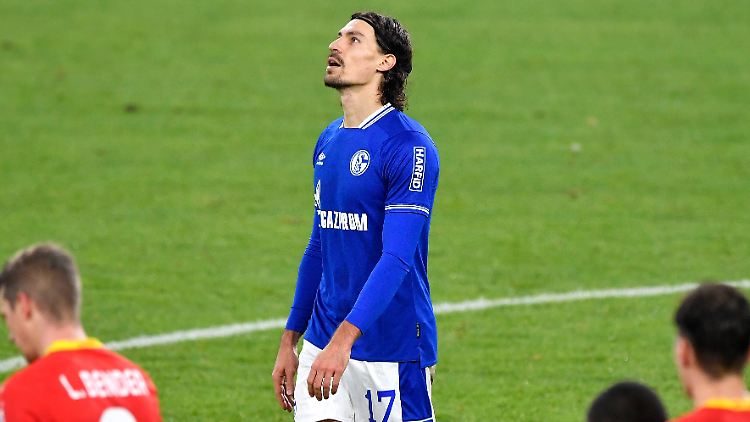 Wie lange noch? Schalke leidet sich von Spieltag zu Spieltag.