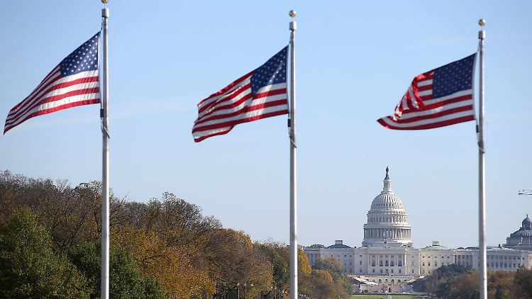 In den USA haben die Politiker nun eine weitere Woche Zeit für die Haushaltsverhandlungen gewonnen.