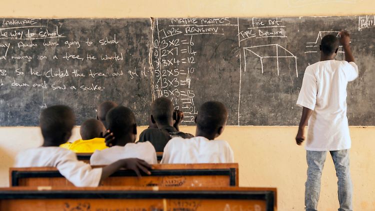 In der Vergangenheit hat die islamistische Terrorgruppe Boko Haram Überfälle auf Schulen verübt.