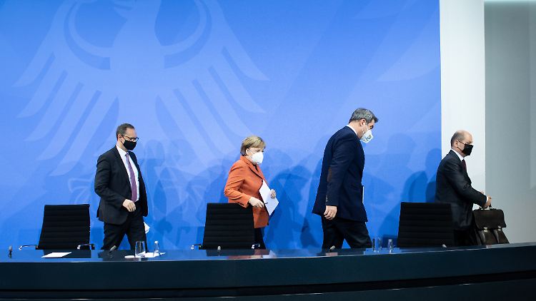 "Wir haben uns gemeinsam weiterentwickelt", heißt es aus der Runde. Die Frage ist nur: durch Einigkeit oder durch Druck?