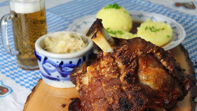 Schweinshaxe selber machen - gar nicht so schwer.