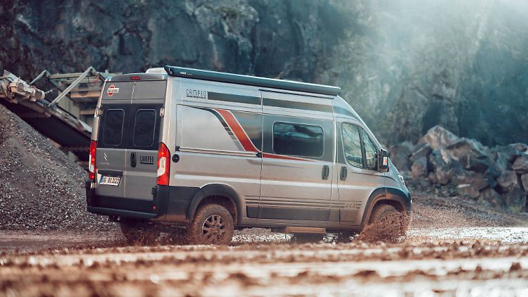 Mit dem Campeo 4x4 rüstete Bürstner seine Kundschaft dann gleich mal für den Abenteuerurlaub aus.