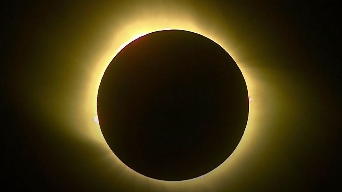 Sonnenfinsternis Südamerika.JPG