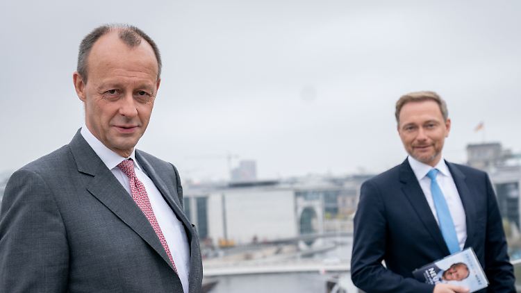 Haben beim Wählervertrauen deutlich verloren: Friedrich Merz (l.) und Christian Lindner. 