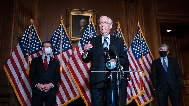 Der Mehrheitsführer der Republikaner im US-Senat, Mitch McConnell und Trump-Befürworter hat den Wahlsieg von Joe Biden anerkannt. 