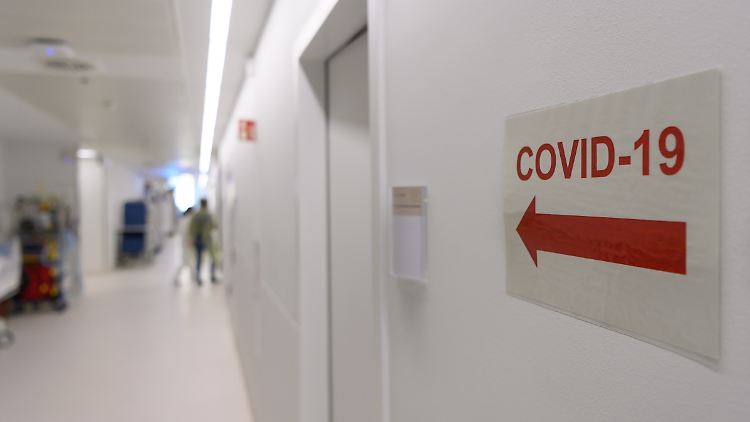 Derzeit befinden sich laut Divi-Register mehr als 4700 Covid-Patienten in intensivmedizinischer Behandlung.