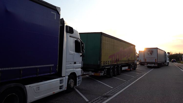 Nach einem Lkw-Fahrer, der das Mädchen missbraucht haben soll, wird noch gesucht.