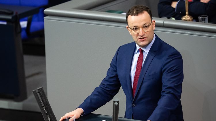 Spahn will die Impfreihenfolge per Verordnung festlegen.
