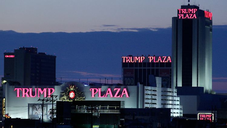 Das Trump-Plaza in Atlantic City - diese Aufnahme entstand 2012. Später ließ Trump die Namensschilder vom bankrotten Kasino entfernen. 