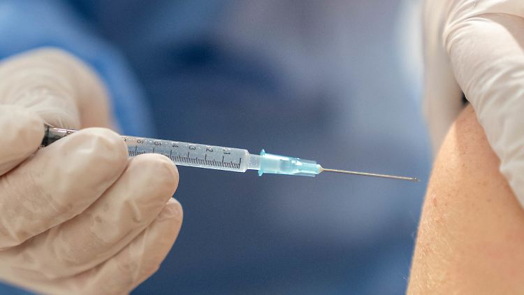 An etlichen Standorten im gesamten Bundesgebiet werden bereits Impfzentren eingerichtet.