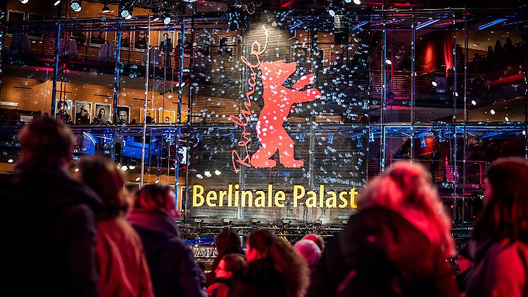 Das Publikum muss sich bis Juni gedulden.