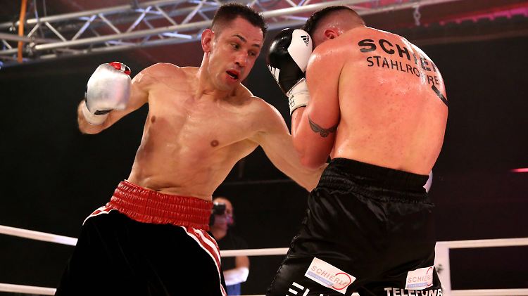 Felix Sturm feierte zuletzt zwei Siege im Ring. Nun gilt es im Gerichtssaal.