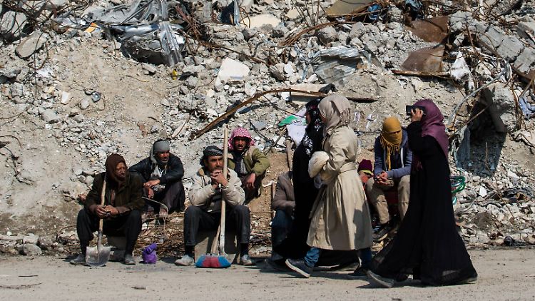 Die Deutsche war mit ihrer Familie aus der inzwischen befreiten Stadt Raqqa geflohen.