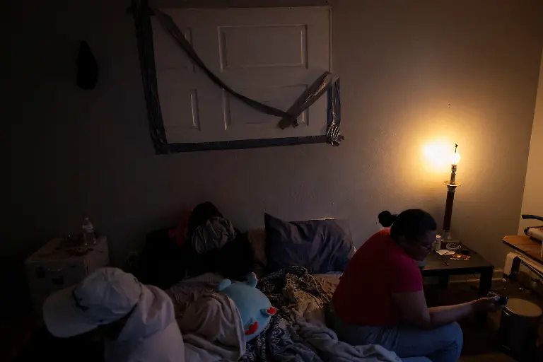 Maikol-and-Yessenia-s-bedroom