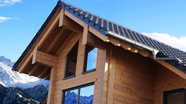 Ein Holzhaus "hält quasi ewig".