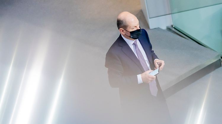 Olaf Scholz: "Die größten Fehler sind gemacht worden, bevor es das Virus als Bedrohung für uns alle überhaupt gab."