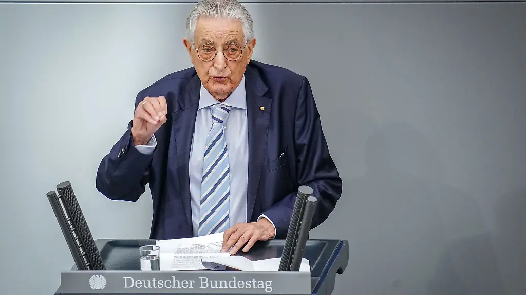 Gerhart-Baum-wurde-1932-in-Dresden-geboren