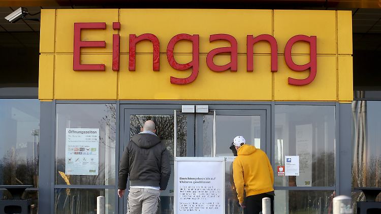 Lockdown: Große Möbelhäuser müssen schließen.