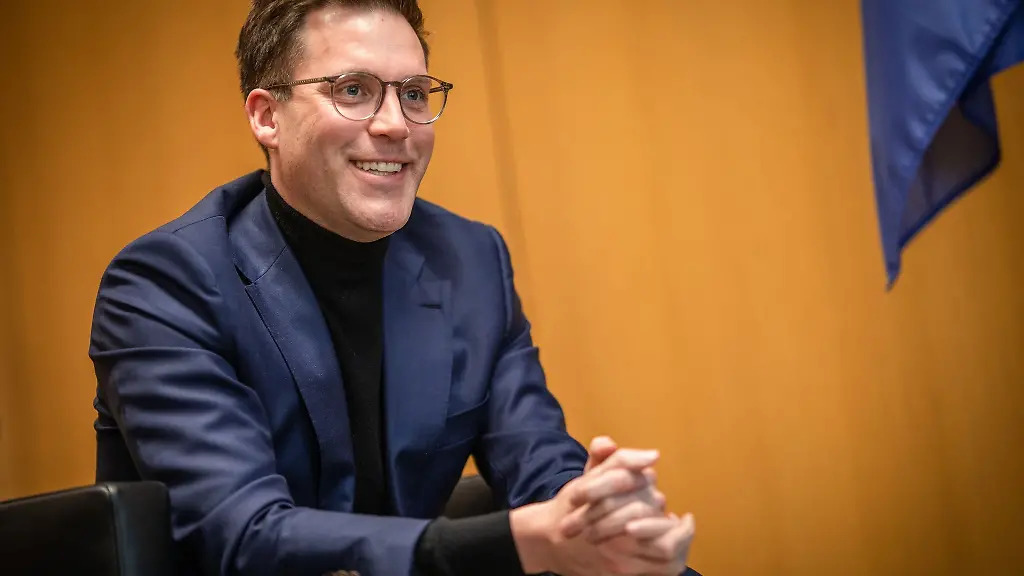 Umfrage-Manuel-Hagel-ist-der-beliebteste-Spitzenkandidat-fuer-die-Landtagswahl-2026-Foto-Archiv