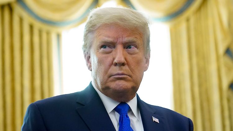 Trump hatte das Hilfsprogramm zuvor als "Schande" bezeichnet.