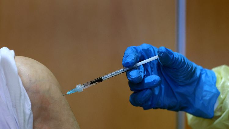​Höchste Priorität bei der Impfung gegen das Virus haben Menschen ab 80.