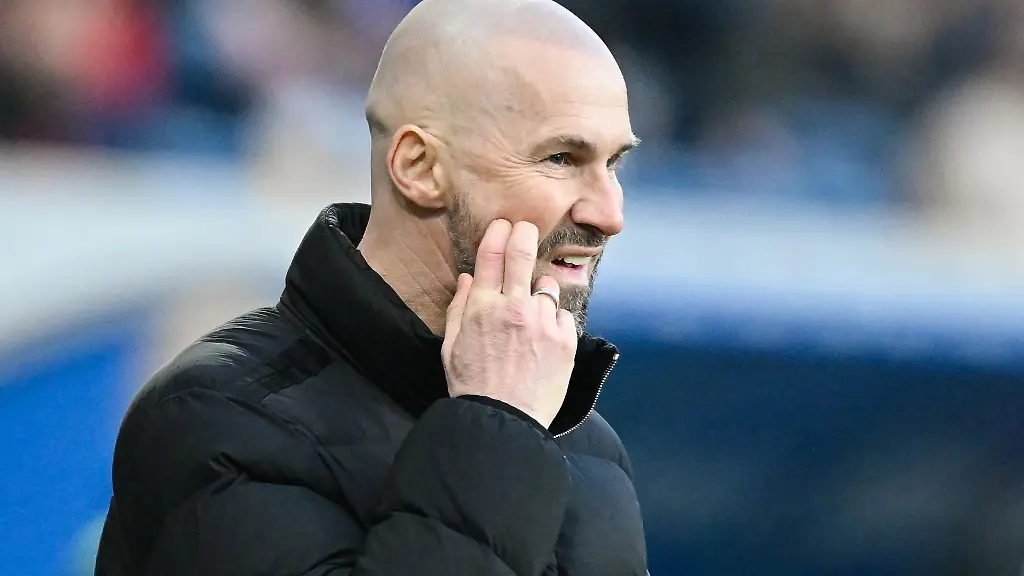 Hoffenheims-Trainer-Christian-Ilzer-steckt-mit-der-TSG-Hoffenheim-tief-im-Abstiegskampf-der-Fussball-Bundesliga