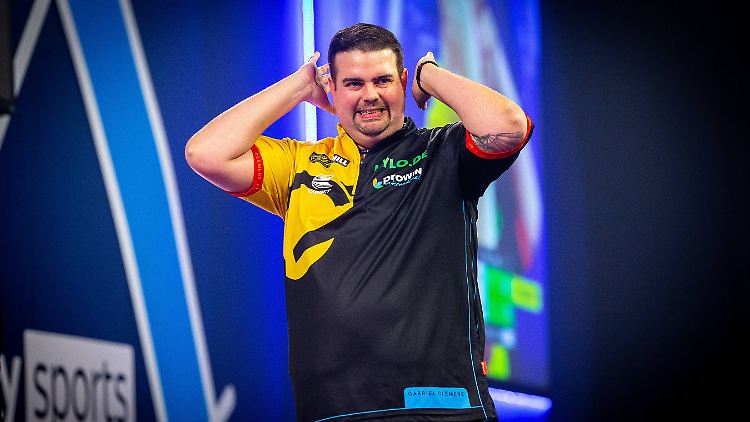 Gabriel Clemens scheitert in einem dramatischen WM-Achtelfinale an Krzysztof Ratajski.