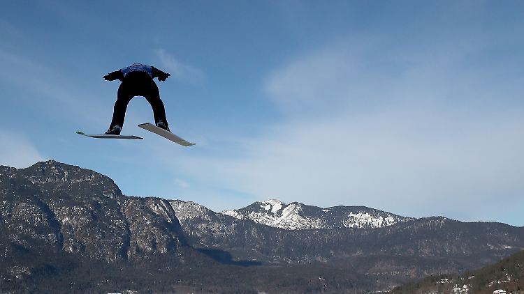 Markus Eisenbichler absolviert in Garmisch-Partenkirchen seinen Probedurchgang.