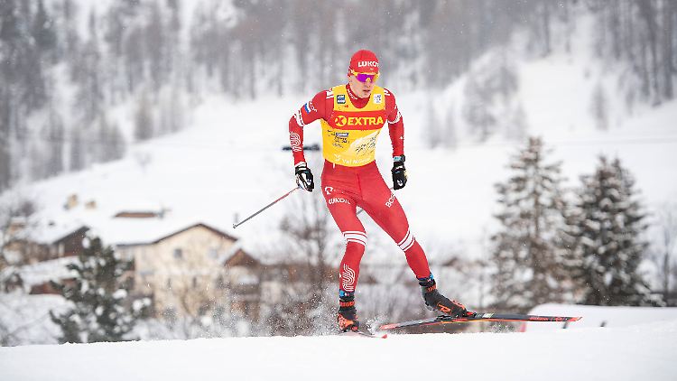 Das Team von Alexander Bolschunow verunglückte schwer, der Russe performte beim Beginn der Tour de Ski trotzdem.