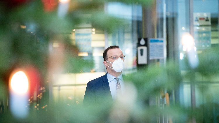 Der Gesundheitsminister verteidigt sich gegen die Kritik: "Alles läuft, wie es geplant war-" 