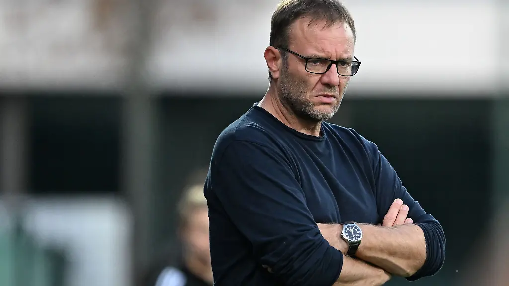 Frauen-Trainer-Thomas-Horsch-verlaesst-den-Verein-am-Saisonende