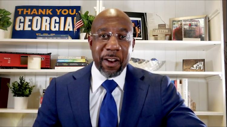 Rund drei Millionen der etwa 7,2 Millionen in Georgia registrierten Wähler gaben ihre Stimme ab. Raphael Warnock sitzt künftig im US-Senat.